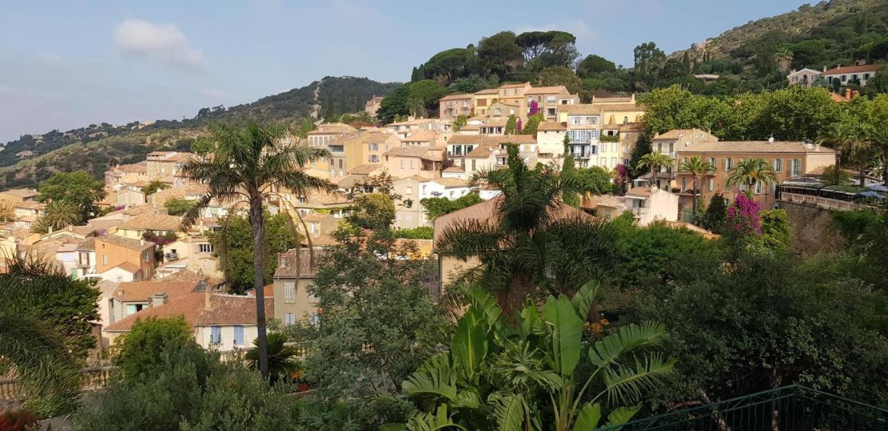 L'Odyssee Provencale, Un Duplex De Charme De 2 Chambres Au Pied Du Village Medieval De Bormes-Les-Mimosas, Offrant Des Prestations Haut De Gamme Et Une Superbe Vue Sur Le Massif Des Maures Esterno foto